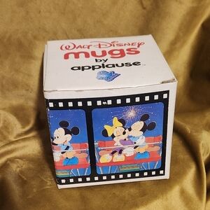 Mickey & Minnie Mug "The fireworks never end." By Applause 1989